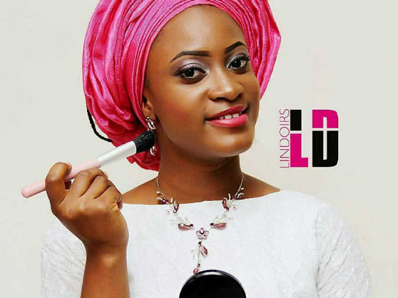 Lindoirs Makeup Product